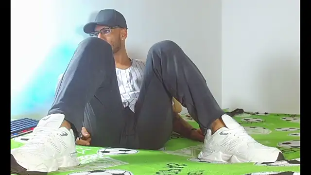 Alphamaster 92 online show from April 25, 4:15 am