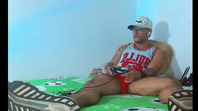 Alphamaster 92 online show from April 21, 1:42 am