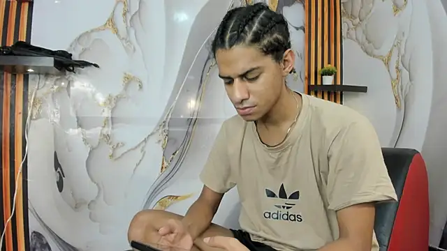 Victor LatinBoy online show from January 9, 12:10 pm