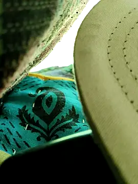 Hot2602 online show from April 16, 6:02 am