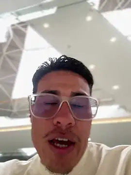 Latin Paisa Boy online show from March 30, 4:52 pm