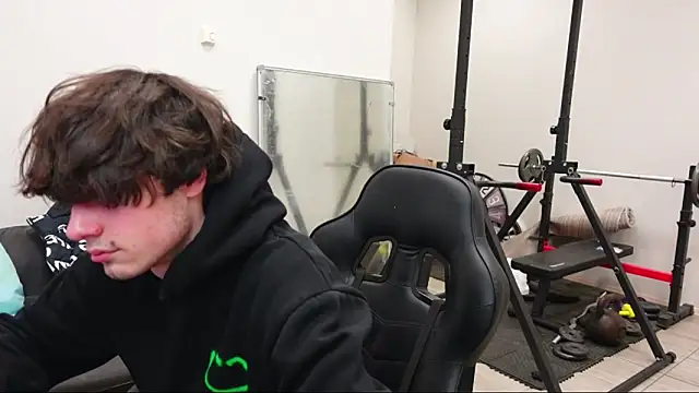 Daniel Shawnn online show from March 7, 9:45 pm