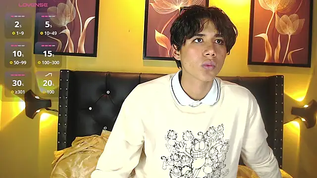 Derenn  online show from February 9, 6:18 am