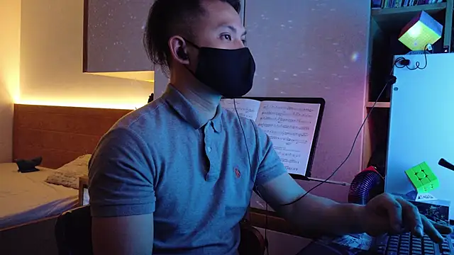 OnlyHand9x online show from April 24, 5:04 pm