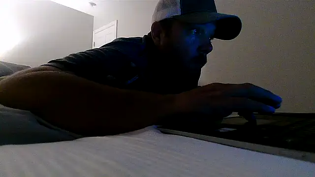 nuttincowboy online show from May 19, 1:43 am