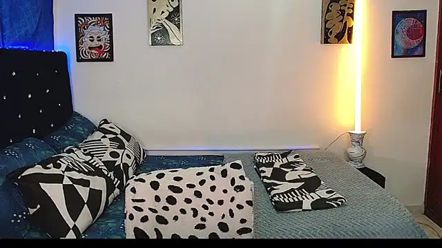 yorsamm smit online show from February 11, 12:37 am