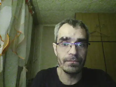 Gattuzoman85 online show from April 15, 8:20 pm