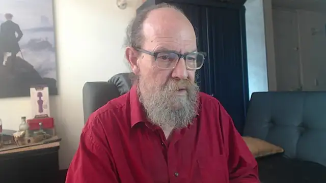 Uncle Hottie online show from July 19, 5:52 pm