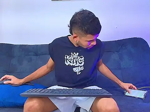 enyel 100 online show from May 2, 2:14 am
