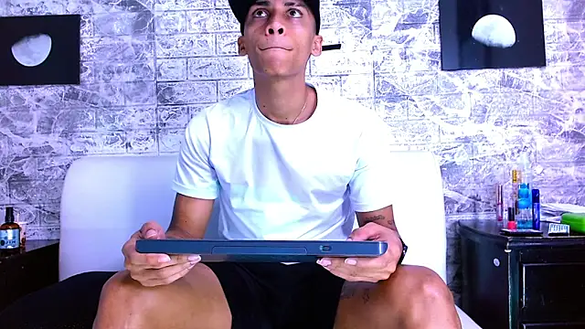 Harin Prize online show from April 25, 12:41 pm