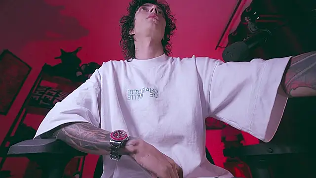 Olliver   y online show from February 26, 4:36 am