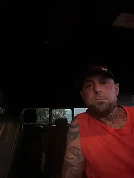 WIDBIGWHITECOCK online show from June 23, 8:52 am