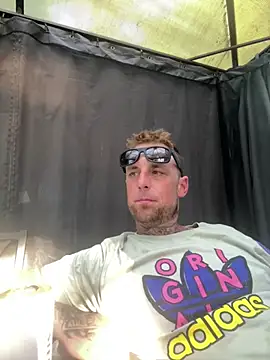 WIDBIGWHITECOCK online show from July 11, 10:45 pm
