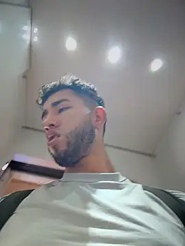 liam bronw online show from February 15, 7:00 pm