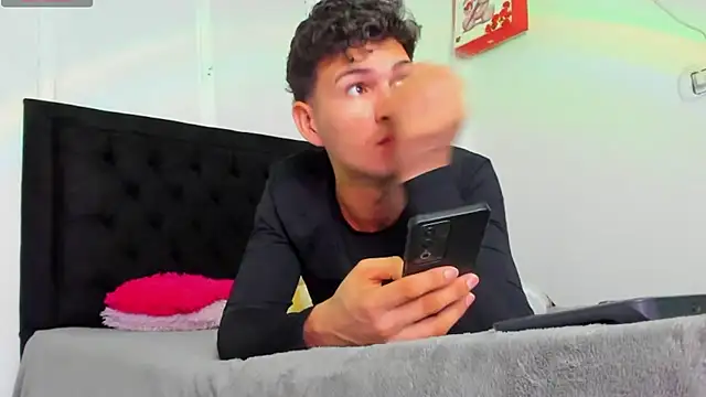 camilo model online show from April 17, 4:48 am