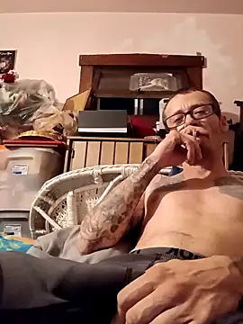 THUROBREED83 online show from September 22, 5:51 am