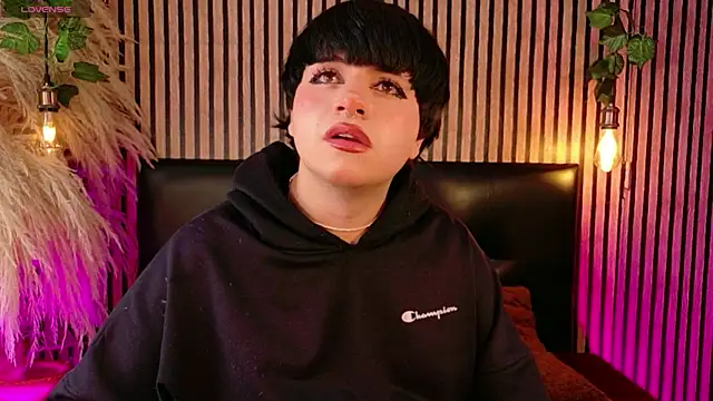 Hiddenhotcake online show from April 22, 7:29 pm