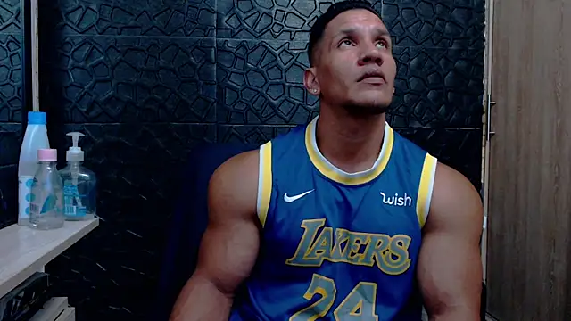 viktor herrera online show from February 6, 3:25 am