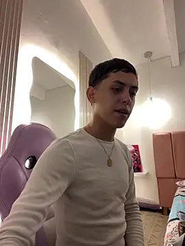 Iamcami  online show from February 23, 6:53 pm