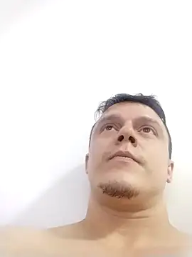 RAFAELQUINTEROSCAVALHEI online show from January 8, 4:01 pm