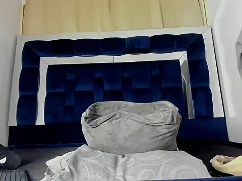 Scook Gray  online show from February 16, 8:01 am