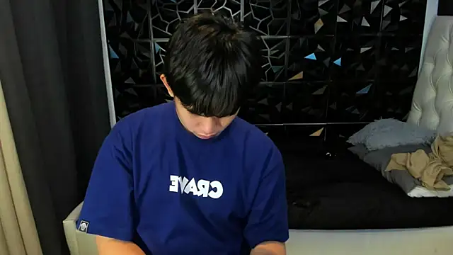 davincihugecock online show from March 21, 4:33 pm