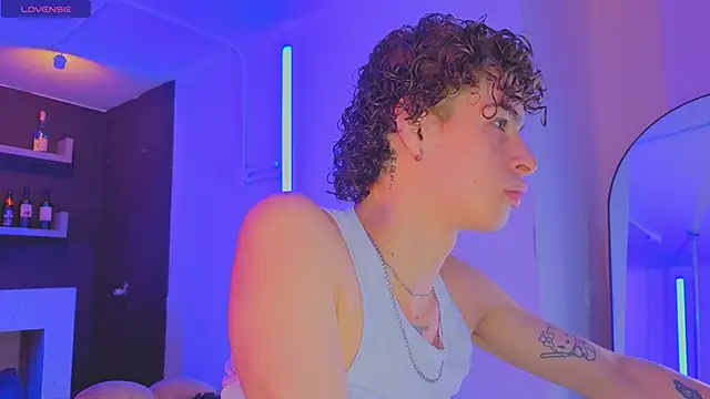 nova salvatore online show from April 14, 2:33 am