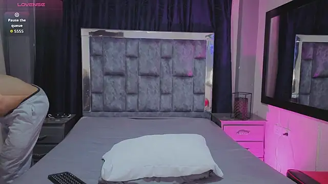 LeoMonnroe online show from April 23, 7:38 pm