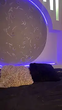 Apolo lux1 online show from April 1, 8:50 pm