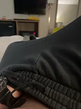 WetReaperr online show from April 6, 9:21 am