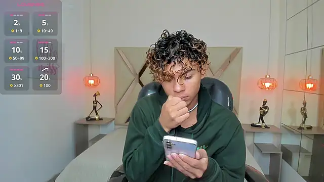 Anyelo Twink online show from April 25, 4:04 am