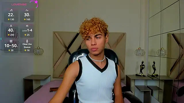 Anyelo Twink online show from July 28, 4:20 am