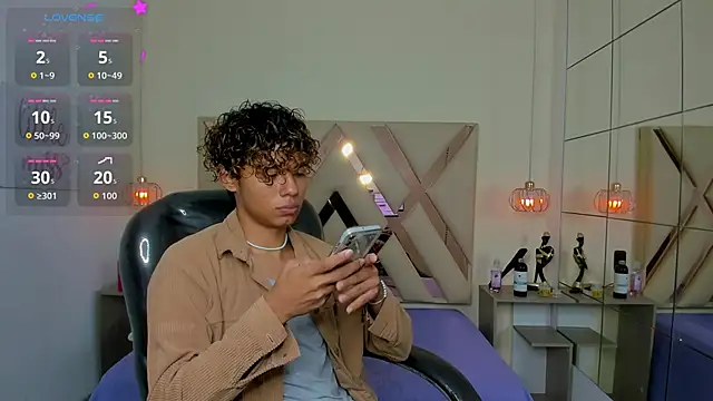 Anyelo Twink online show from June 9, 4:03 am