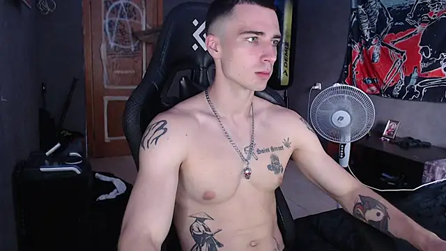 Jack loveeee online show from August 8, 8:32 am
