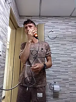 torvyHot online show from April 11, 8:12 pm