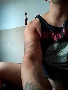 goonerboy20cm online show from January 13, 5:39 pm