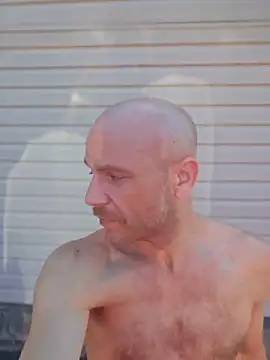 FrankieFuckMe online show from June 7, 1:18 pm
