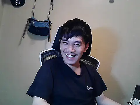 asian guy67 online show from April 14, 2:27 pm