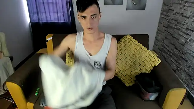 felipe colinss online show from June 9, 12:29 pm