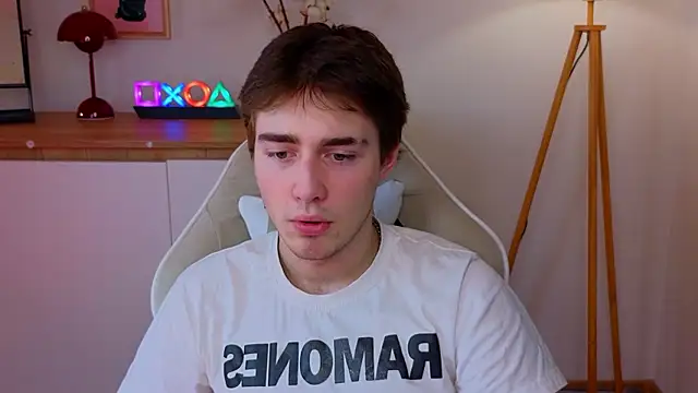 d3s dn online show from March 5, 3:08 pm