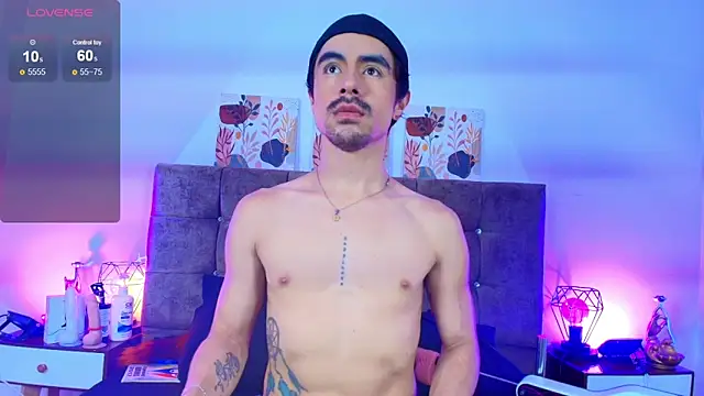 Ethan Briggs  online show from July 1, 3:29 am