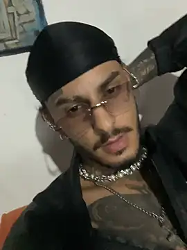 liyamjunior online show from March 8, 2:15 am