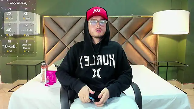 Salvattore Muller online show from February 24, 9:26 pm