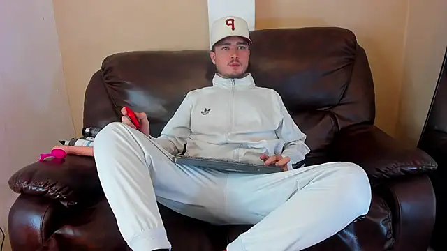 Salvattore Muller online show from April 21, 1:30 am