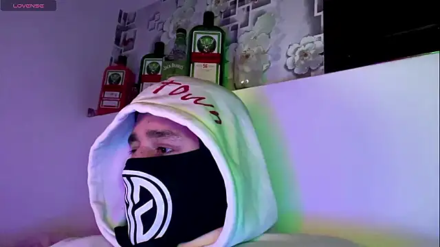 COLOMBIAN20CM online show from March 6, 8:06 pm