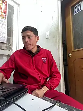 santiObrero online show from February 10, 7:51 pm