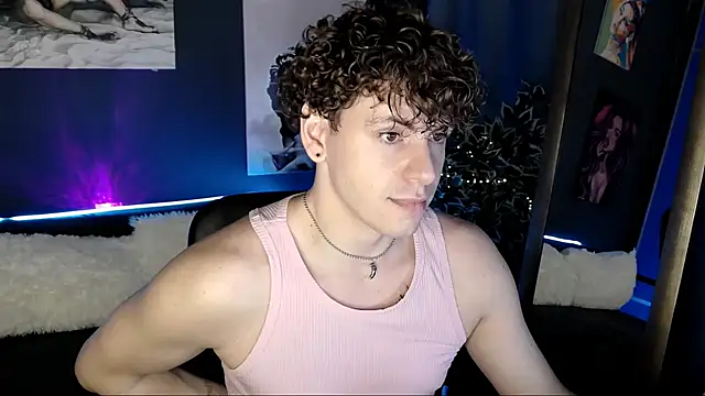 TylerGibson online show from July 11, 9:17 pm