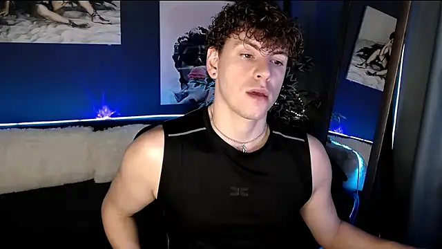 TylerGibson online show from July 9, 4:38 am