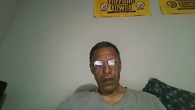 swimmer2496 online show from April 28, 7:24 am