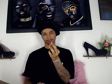 Tatoo Noah online show from April 24, 9:17 pm